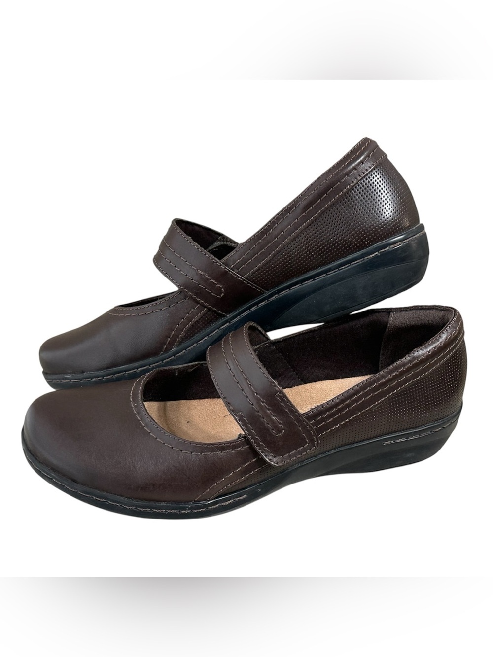 Clarks brown leather Mary Jane wedge shoes size 9
